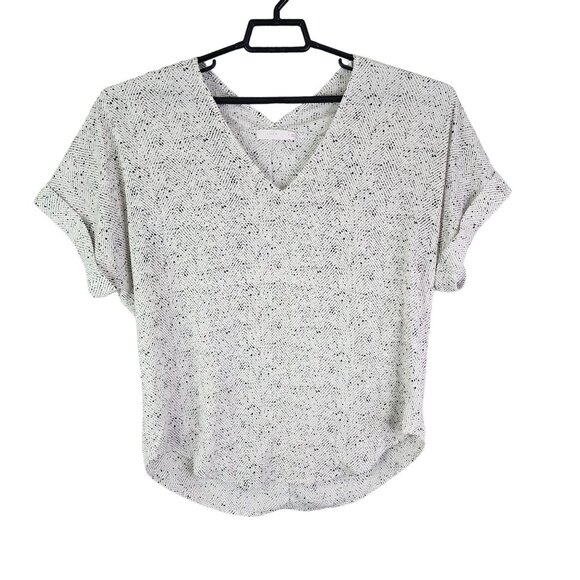 Women's White & Black Lush Crepe Polka Dot V-Neck Top Short Sleeve Size M - Picture 1 of 10
